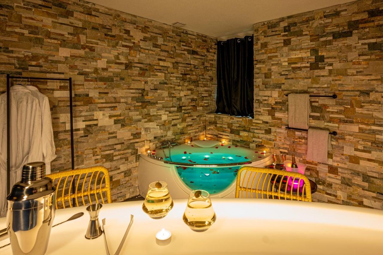 Ferienwohnung Cocon Relax - Jacuzzi - Cinema Montbéliard Exterior foto