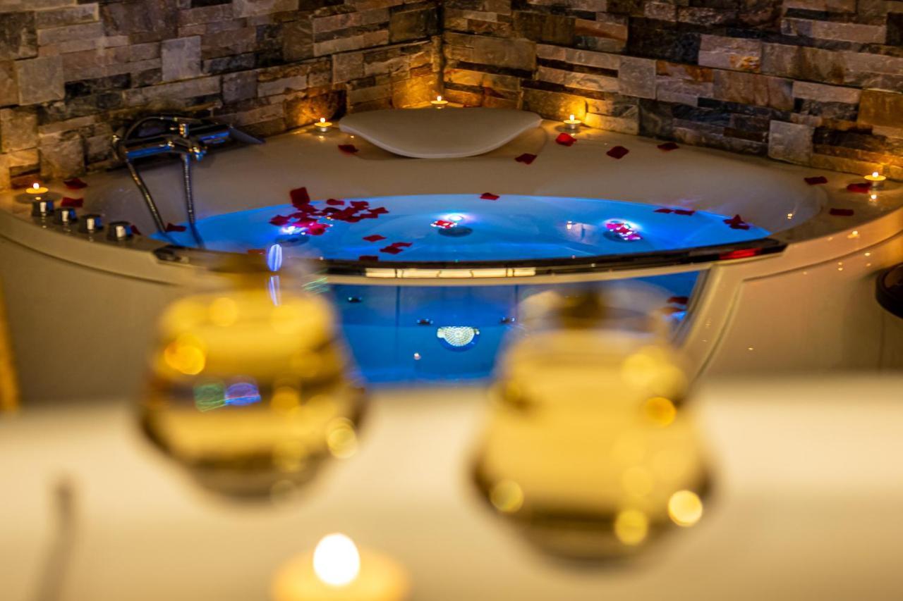 Ferienwohnung Cocon Relax - Jacuzzi - Cinema Montbéliard Exterior foto
