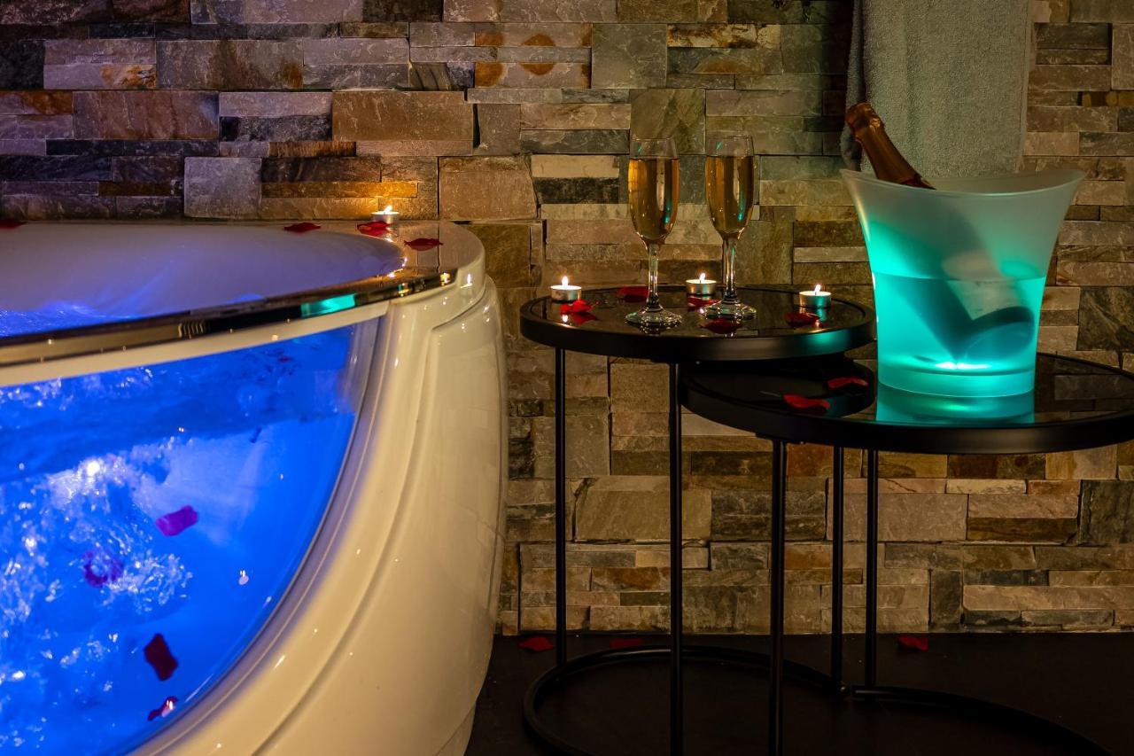 Ferienwohnung Cocon Relax - Jacuzzi - Cinema Montbéliard Exterior foto