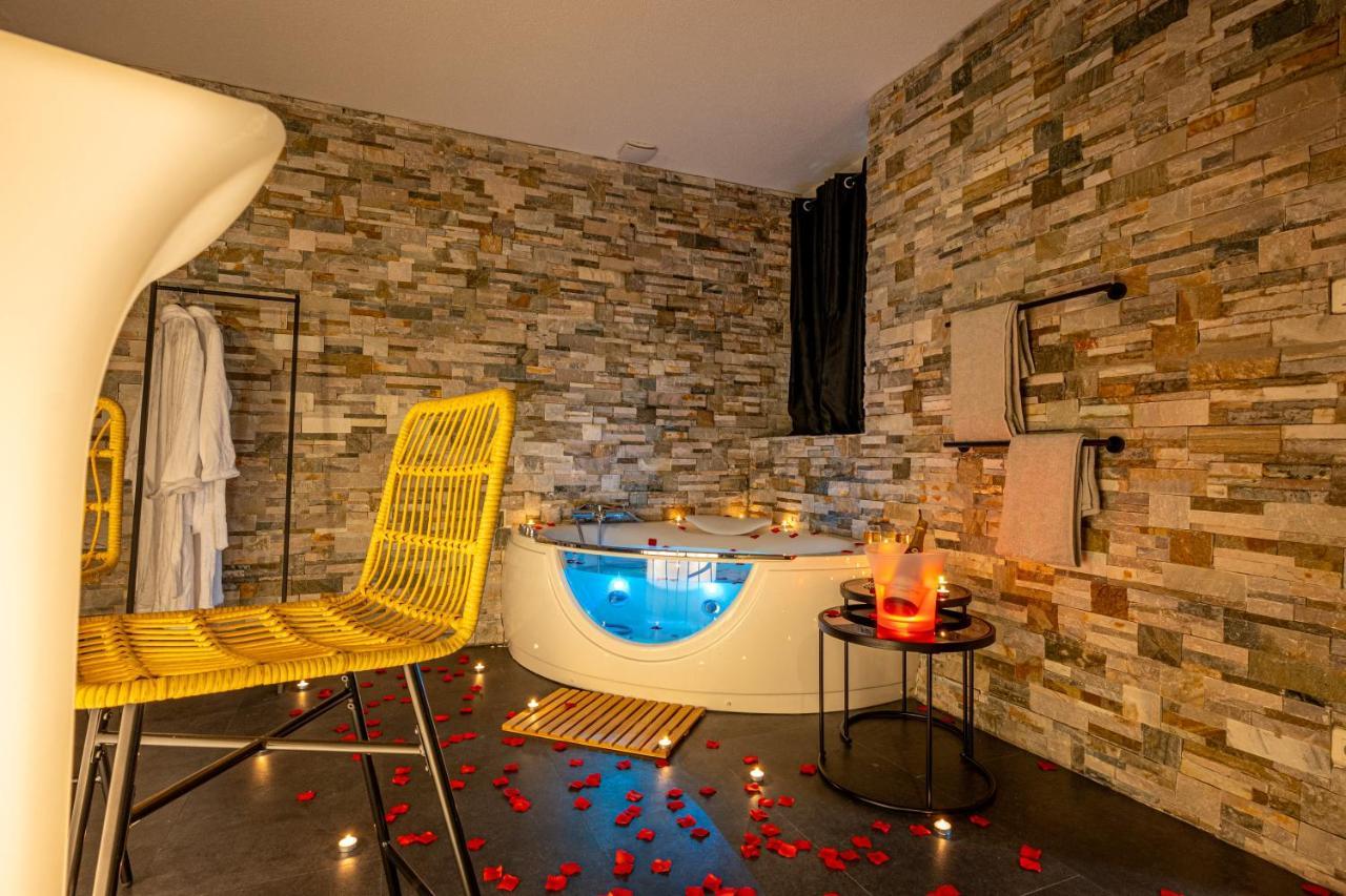 Ferienwohnung Cocon Relax - Jacuzzi - Cinema Montbéliard Exterior foto